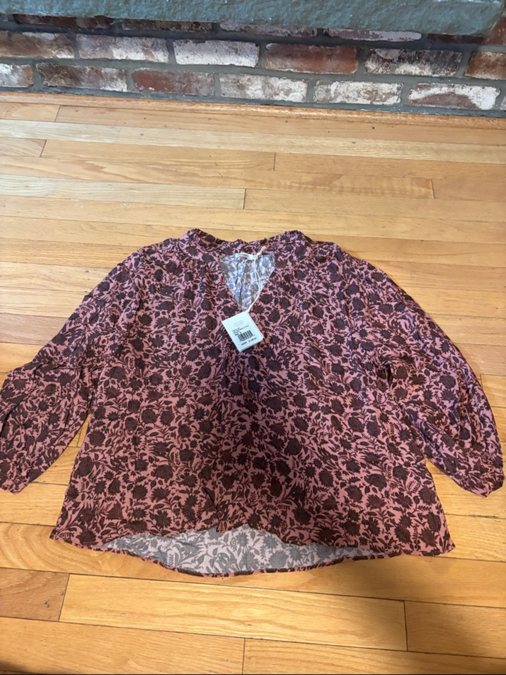 Faherty V-Neck Button-Front Women's Blouse - Pink/Brown